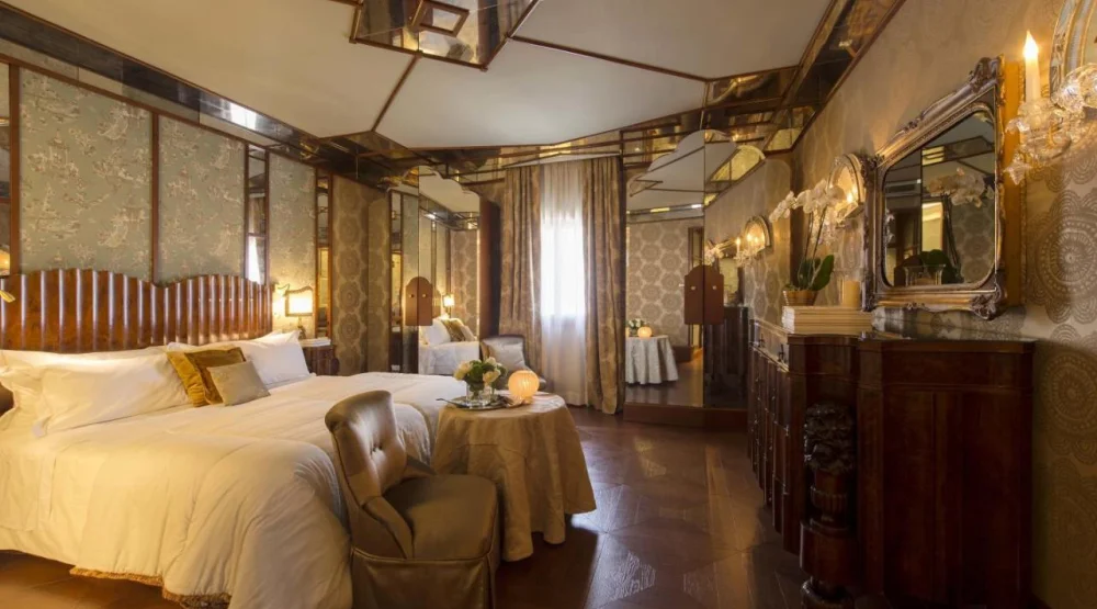 Suite with Terrace at Hotel Metropole Venezia