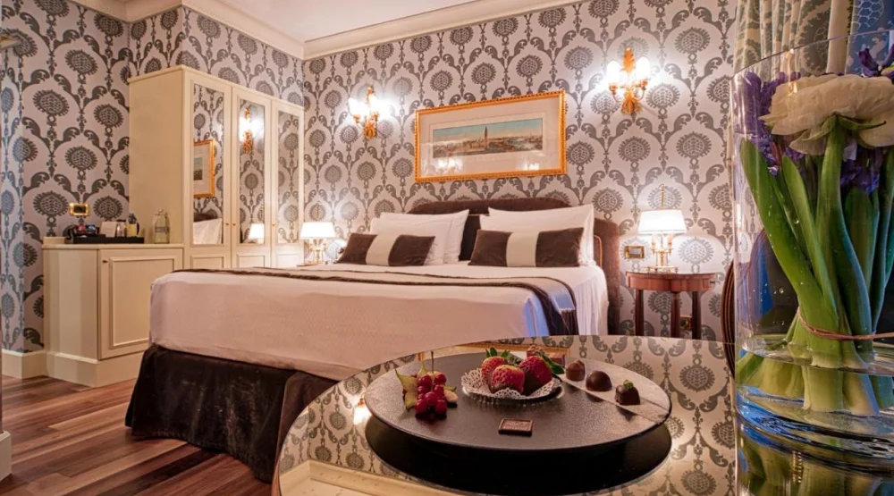 Deluxe Double Or Twin Room with Lagoon View at Londra Palace Venezia