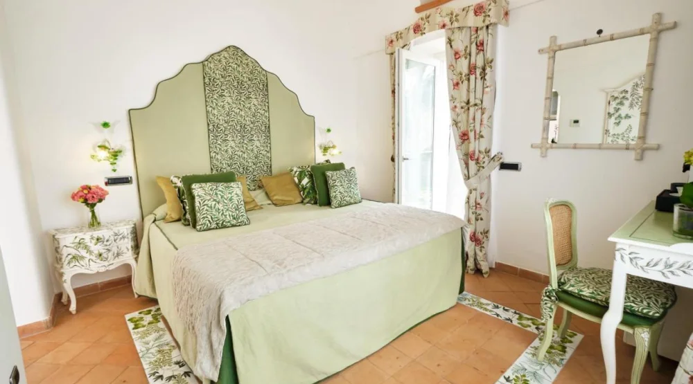 Suite with Private Pool at Botanico San Lazzaro