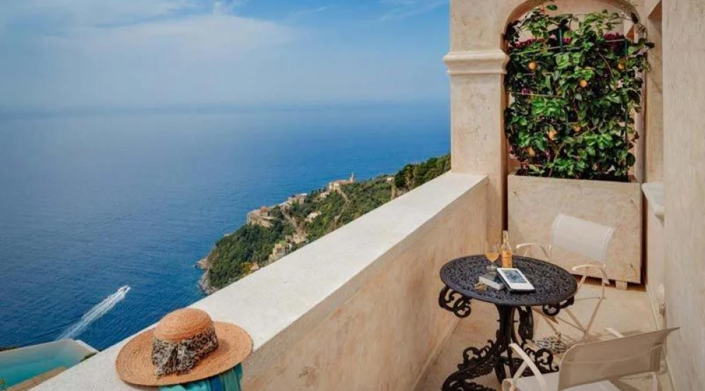 Deluxe Suite with Terrace and Sea View at Monastero Santa Rosa Hotel & Spa