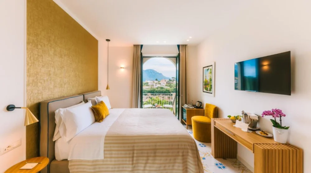 Deluxe Double Room with Terrace and Partial Sea View - Depandance at Palazzo Pascal