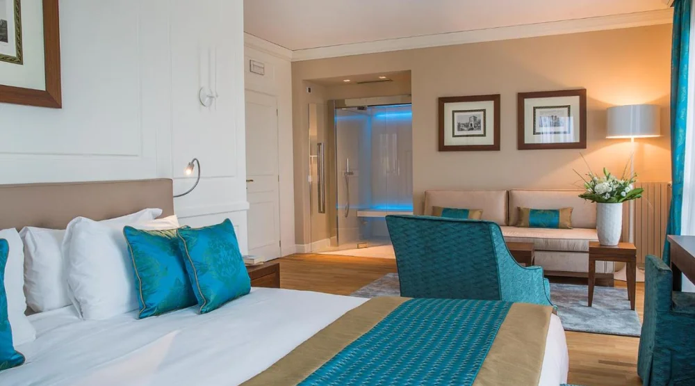 Junior Suite with Balcony at Grand Hotel Terme Sirmione