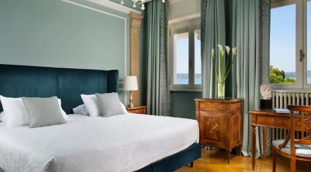 Superior with Lake View at Villa Cortine Palace Hotel