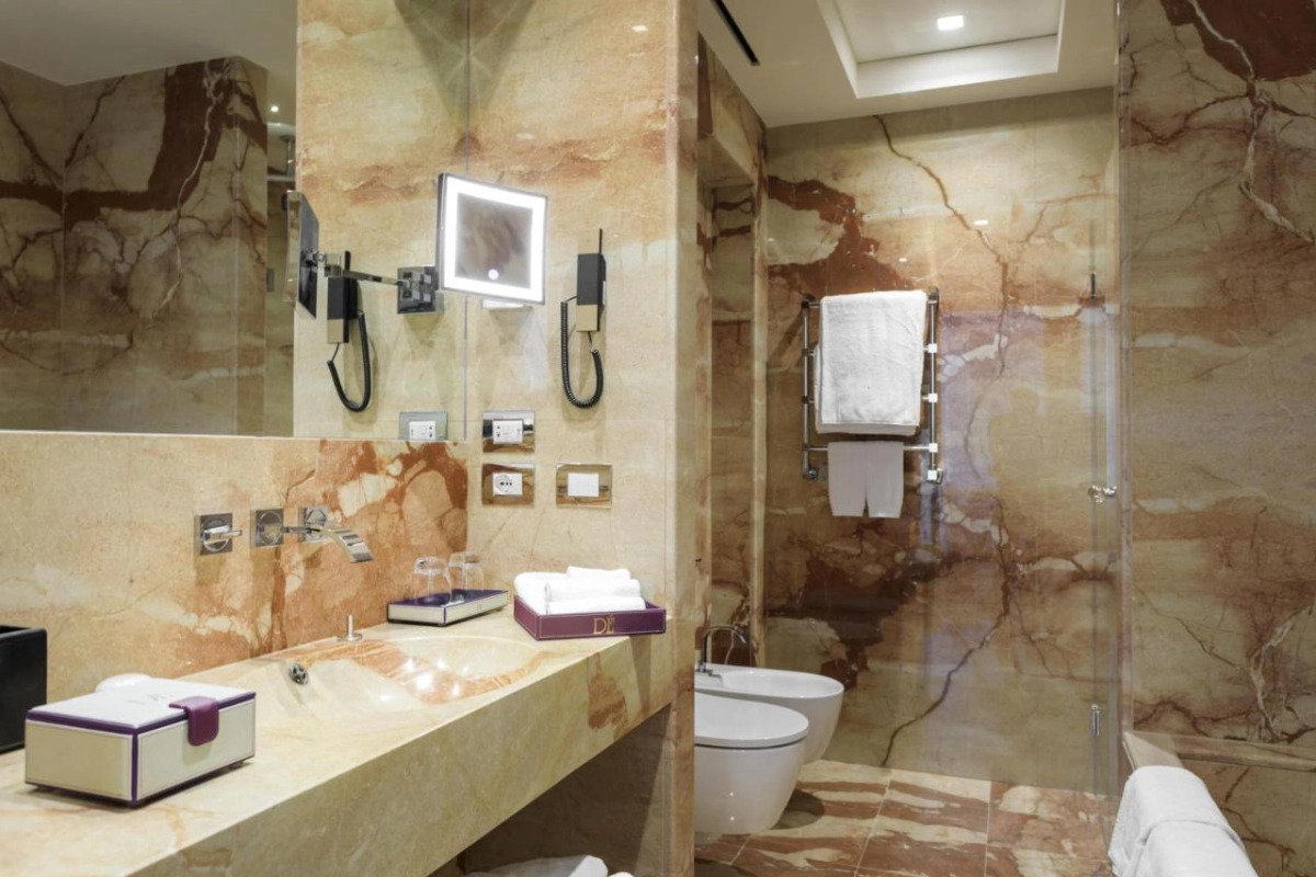 Grand Hotel Des Etrangers - Hotel Photo 11