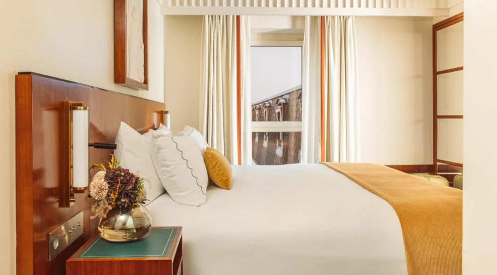 Double Queen "signature" Room at Hotel Des Grands Voyageurs