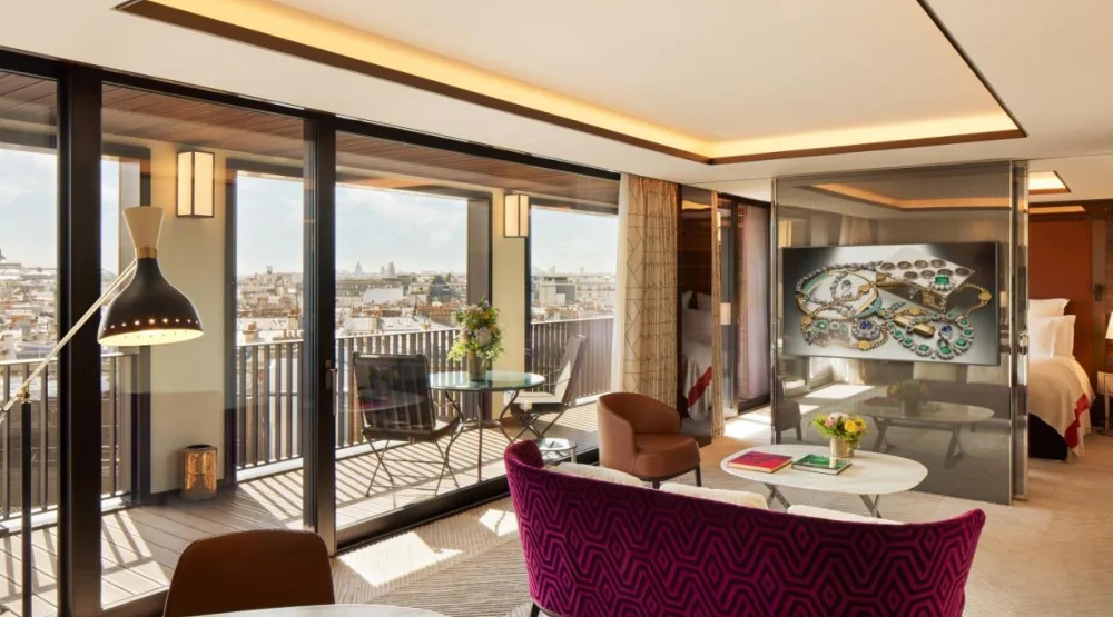Deluxe Suite with Terrace at Bvlgari Hotel Paris