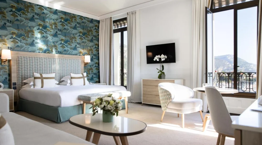 Junior Suite with Sea View at Hotel Royal Riviera