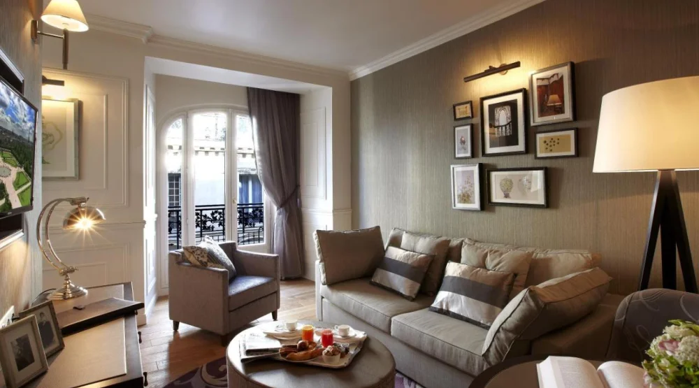 Exclusive Suite at La Clef Louvre Paris
