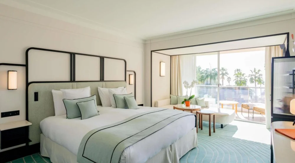 Prestige Room with Terrace and Sea View at Mondrian Cannes