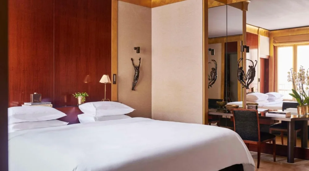 Diplomatic Suite at Park Hyatt Paris Vendome