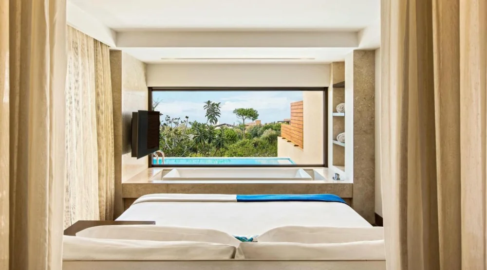Grand Infinity Suite, One Bedroom Suite, One King, Garden View at The Romanos, a Luxury Collection Resort