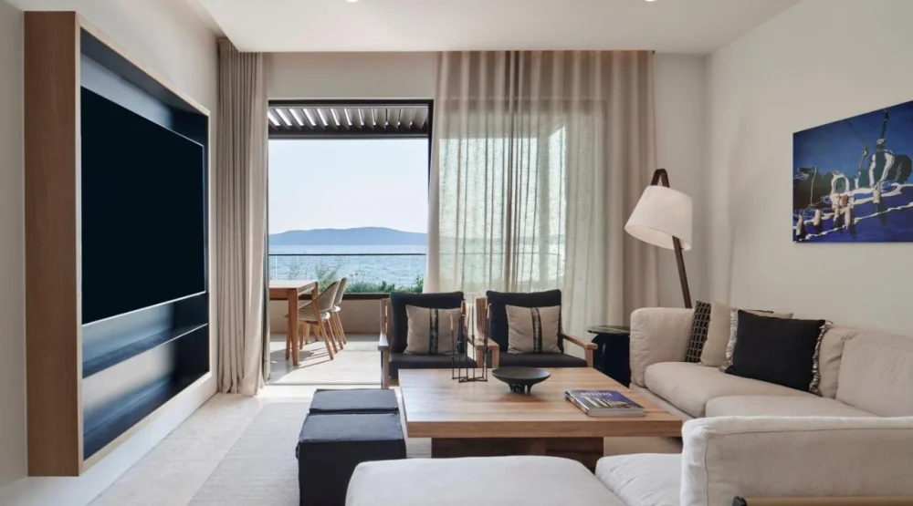 Escape Agora Bayfront Rooftop Infinity 2-bed Suite at W Costa Navarino