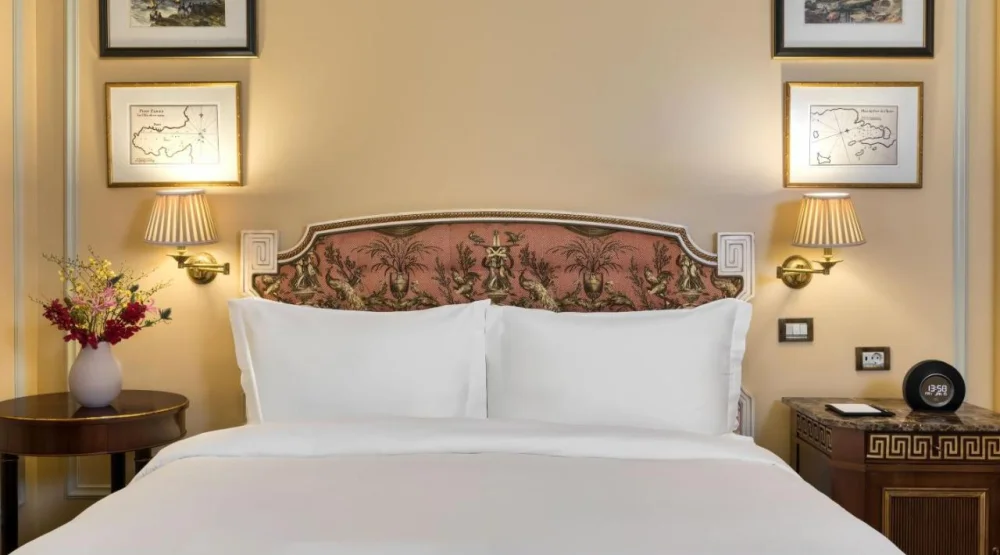 Deluxe, Guest Room, One King, City View at Hotel Grande Bretagne, a Luxury Collection Hotel