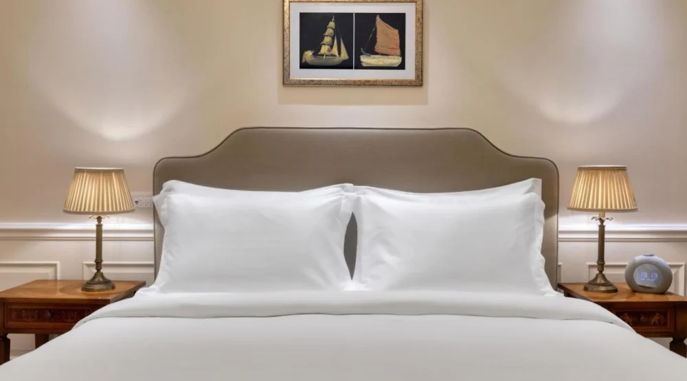 Classic, Guest Room, One King, Courtyard View at King George, a Luxury Collection Hotel