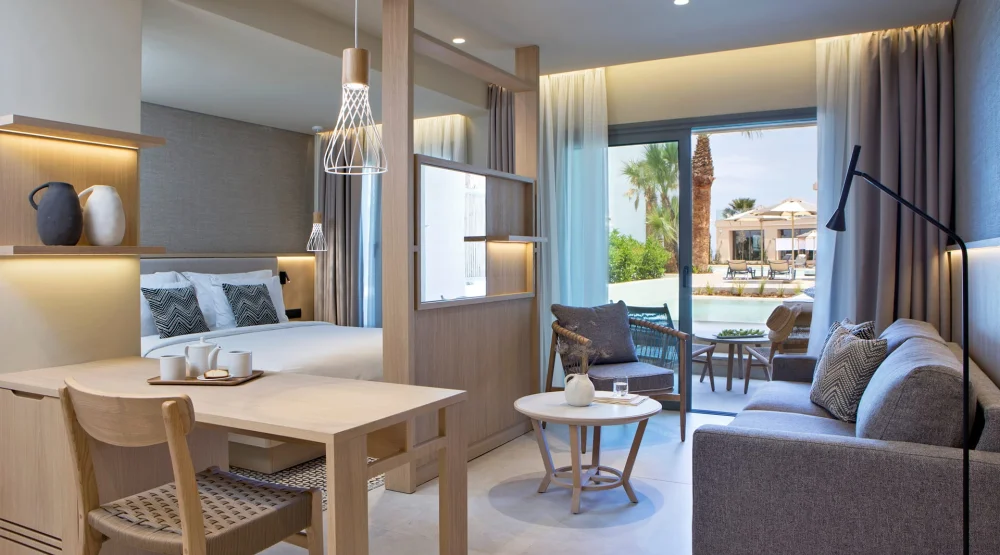 Suite One Bedroom Sea View Private Pool at MERAVIA Leonardo Limited Edition