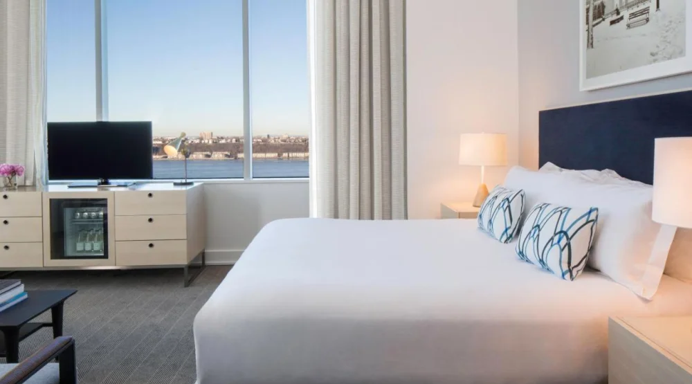 Deluxe Suite at Ink 48 Hotel