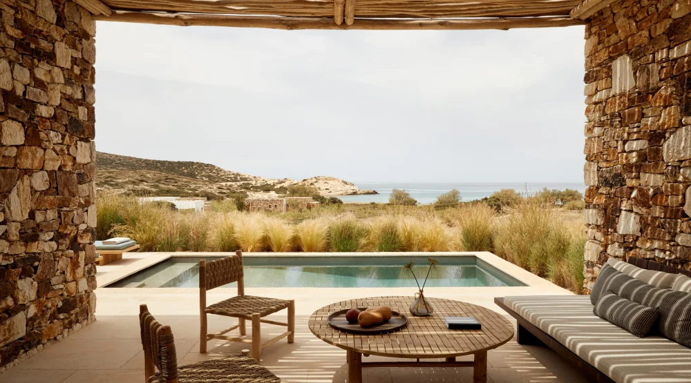 Love Shack at The Rooster