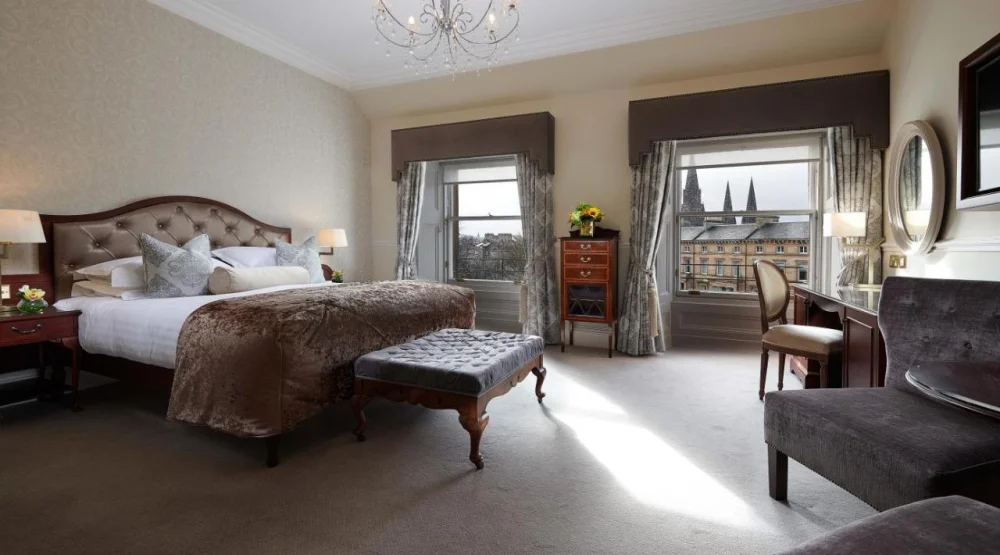 Deluxe King Room at The Bonham Hotel