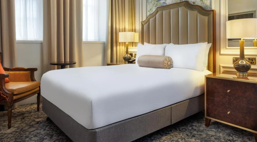 Premier Queen Room with Castle View at The Caledonian Edinburgh, Curio Collection by Hilton