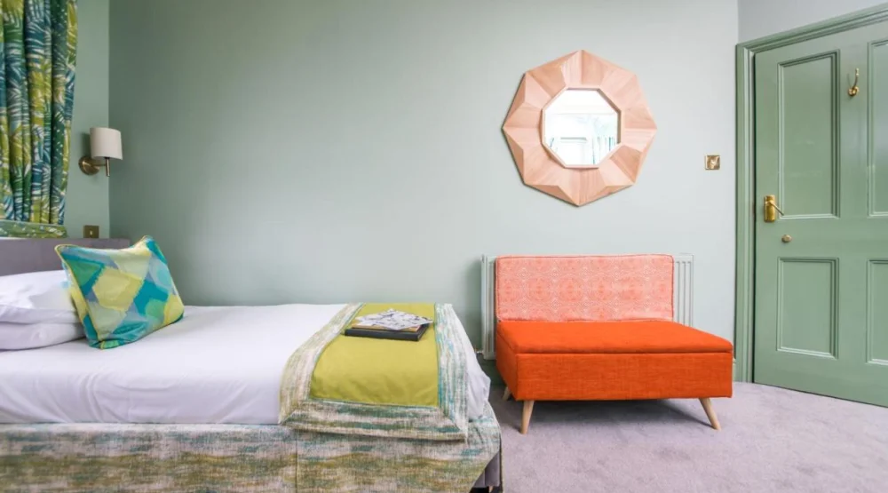 Twin Room at The Ayrlington