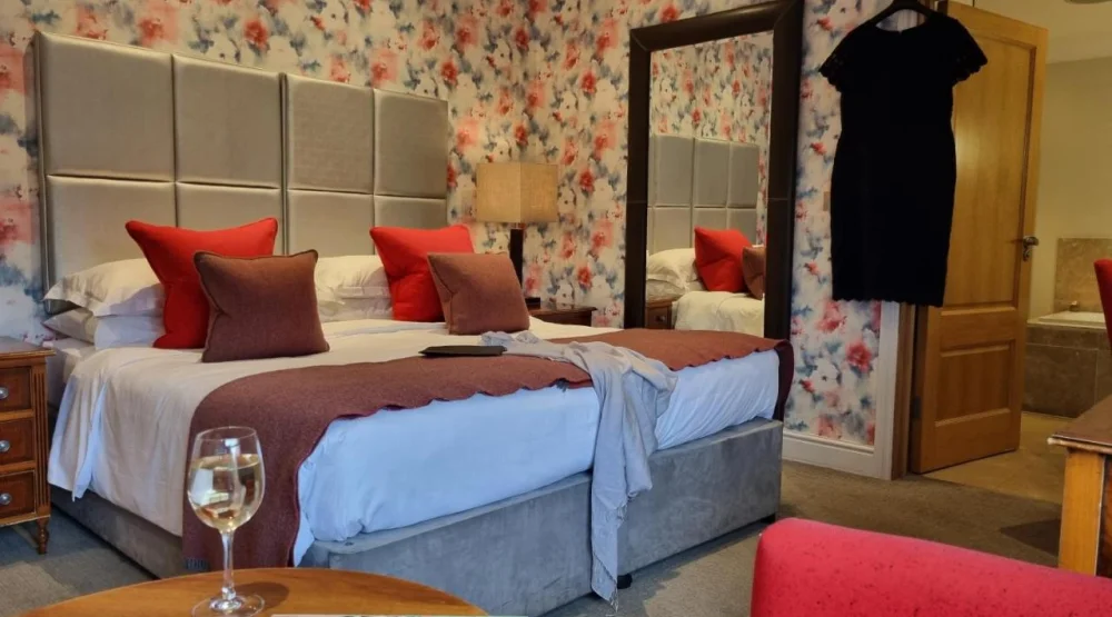 Comfy King Room at Alexander House Hotel & Utopia Spa