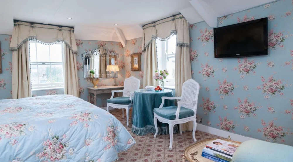 Principal King at Summer Lodge Country House