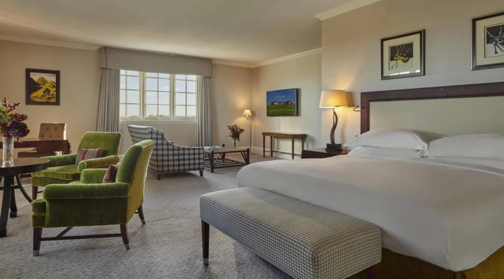 Deluxe Suite with Sea View at Fairmont St Andrews