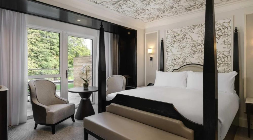 Deluxe King Room with Balcony at Fairmont Windsor Park