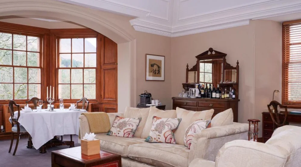 Glencoe House One Bedroom Suite No.6 at Glencoe House