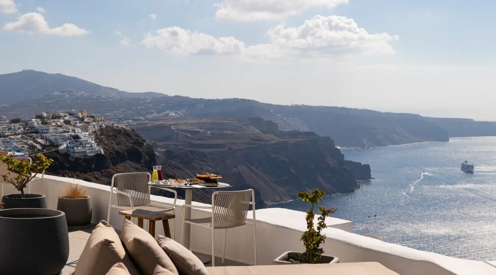 Deluxe Room with Sea View at Iconic Santorini