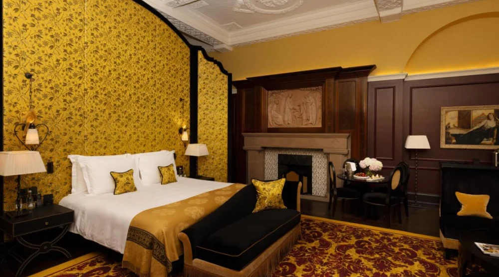 L'oscar Suite at L'oscar London