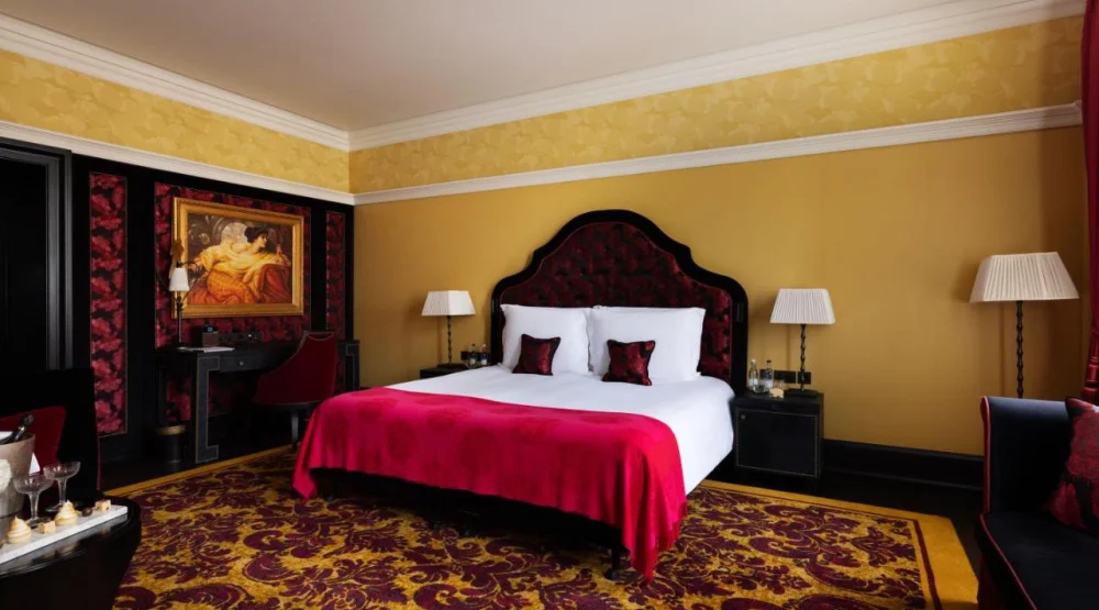 Junior Suite Bell Tower at L'oscar London