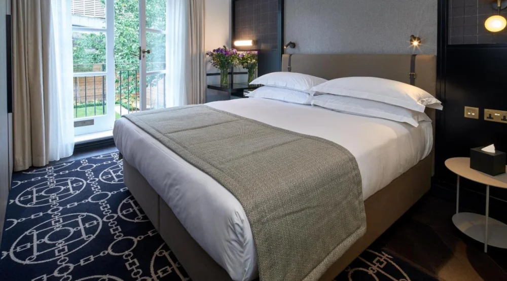 Superior Two Bedroom Apartment at Lexham Gardens By Cheval Maison