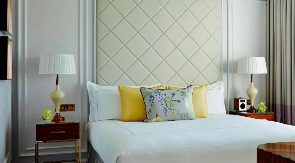 Superior Room, Guest Room, One King at London Marriott Hotel Park Lane