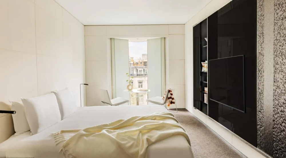 Two Bedroom Superior Me City View at ME London