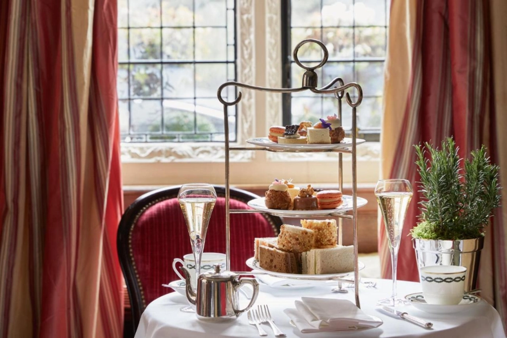 The Milestone Hotel & Residences - Hotel Photo 2