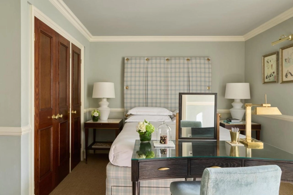 The Milestone Hotel & Residences - Hotel Photo 9