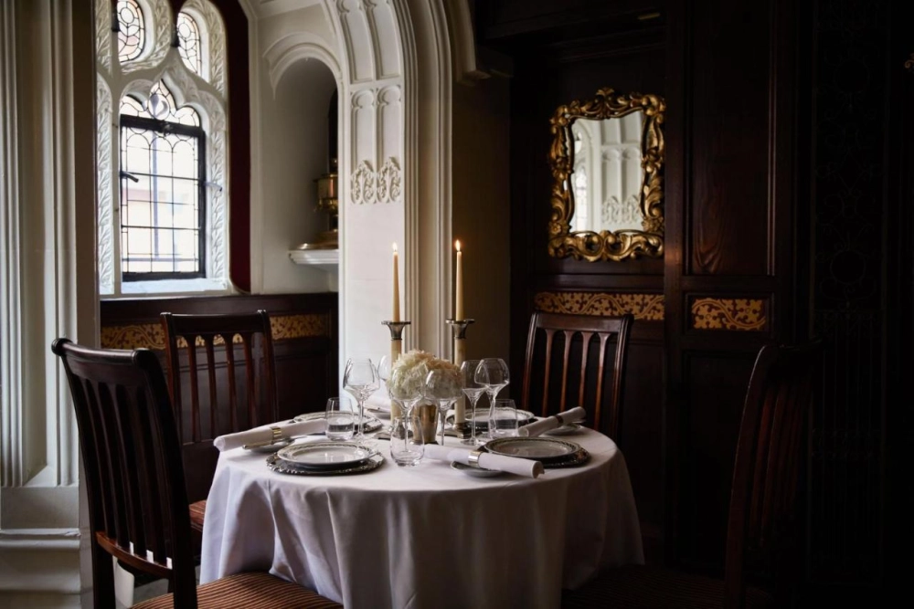 The Milestone Hotel & Residences - Hotel Photo 11