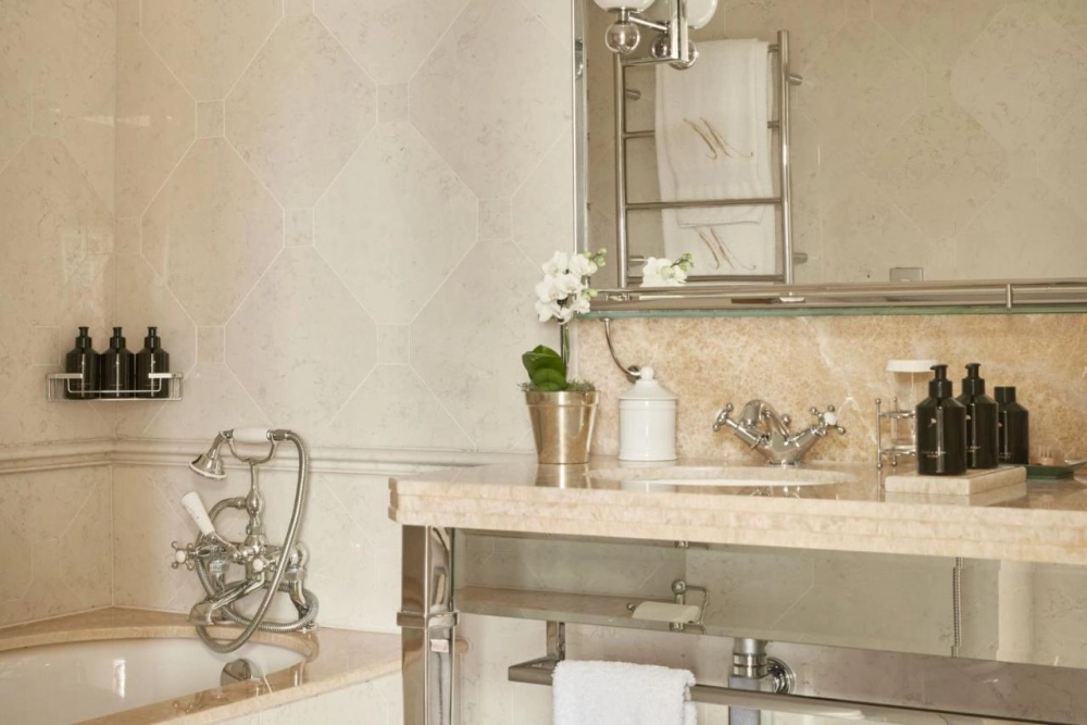 The Milestone Hotel & Residences - Hotel Photo 19