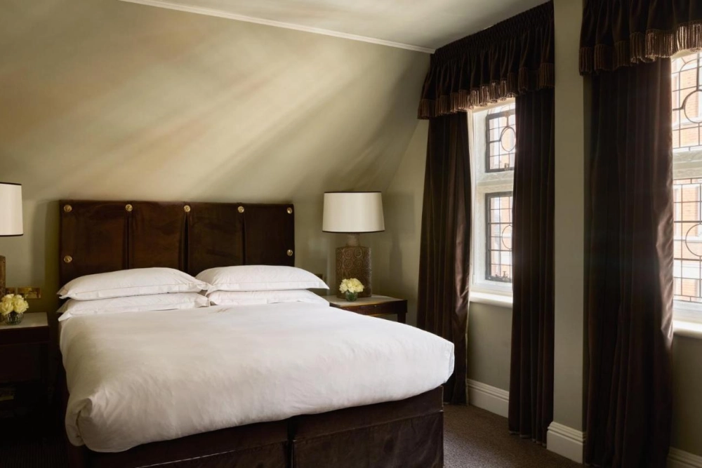 The Milestone Hotel & Residences - Hotel Photo 27