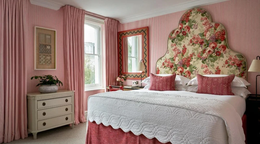 Deluxe Room at Number Sixteen