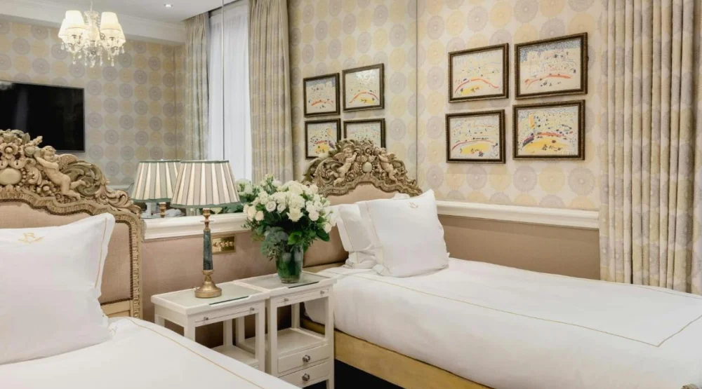 Superior Twin Room at Rubens At The Palace