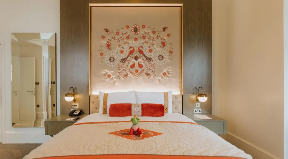 Thames Suite at The LaLit London