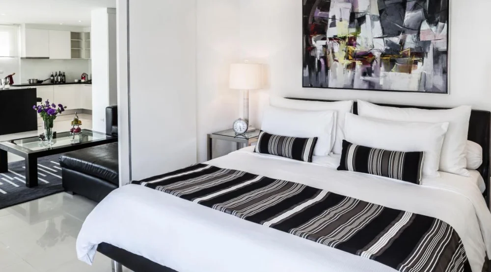 Grand Deluxe One Bedroom Suite at BYD Lofts