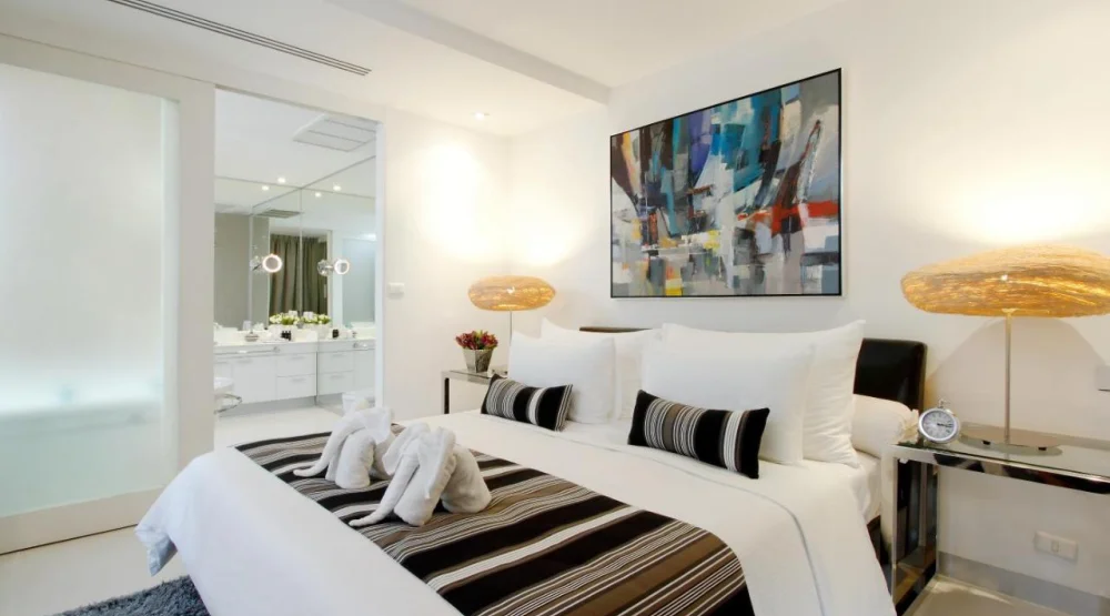 One Bedroom Grand Deluxe Suite (front Guaranteed) at BYD Lofts