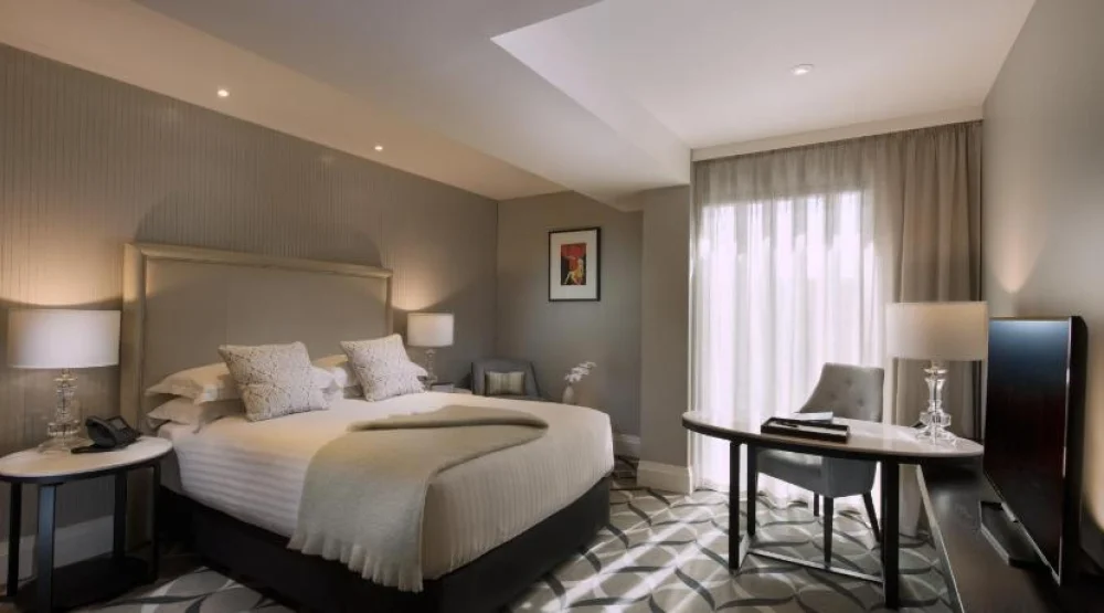Executive Queen Room - Wheel Chair Access at Mayfair Hotel Adelaide