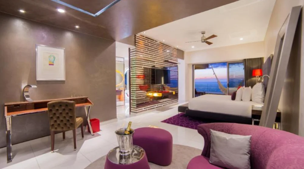 Superior Suite at Hotel Mousai