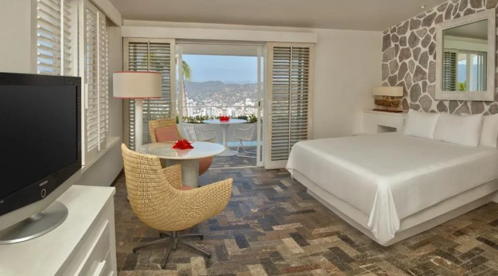 Casita with Shared Pool King Bed at Las Brisas Acapulco