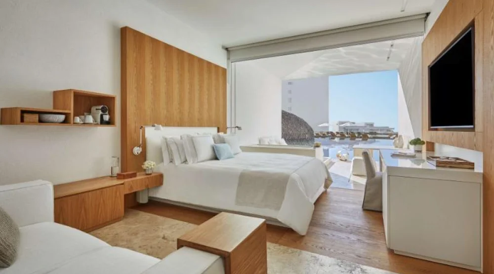 Partial Ocean View Junior Suite with Plunge Pool, with Butler Service at Viceroy Los Cabos