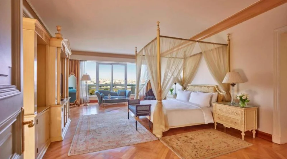 Royal Suite, Executive Lounge Access, One Bedroom Suite, One King, Golf View, Balcony at JW Marriott Hotel Cairo